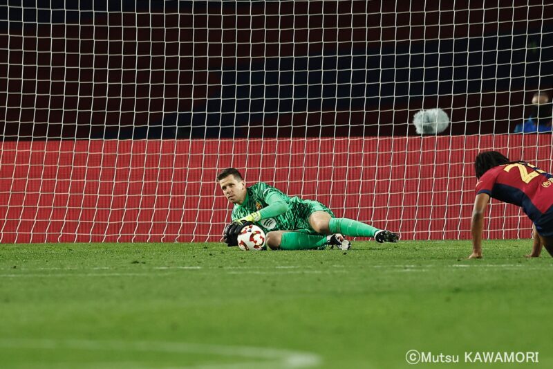 Please do not reproduce without prior permission.