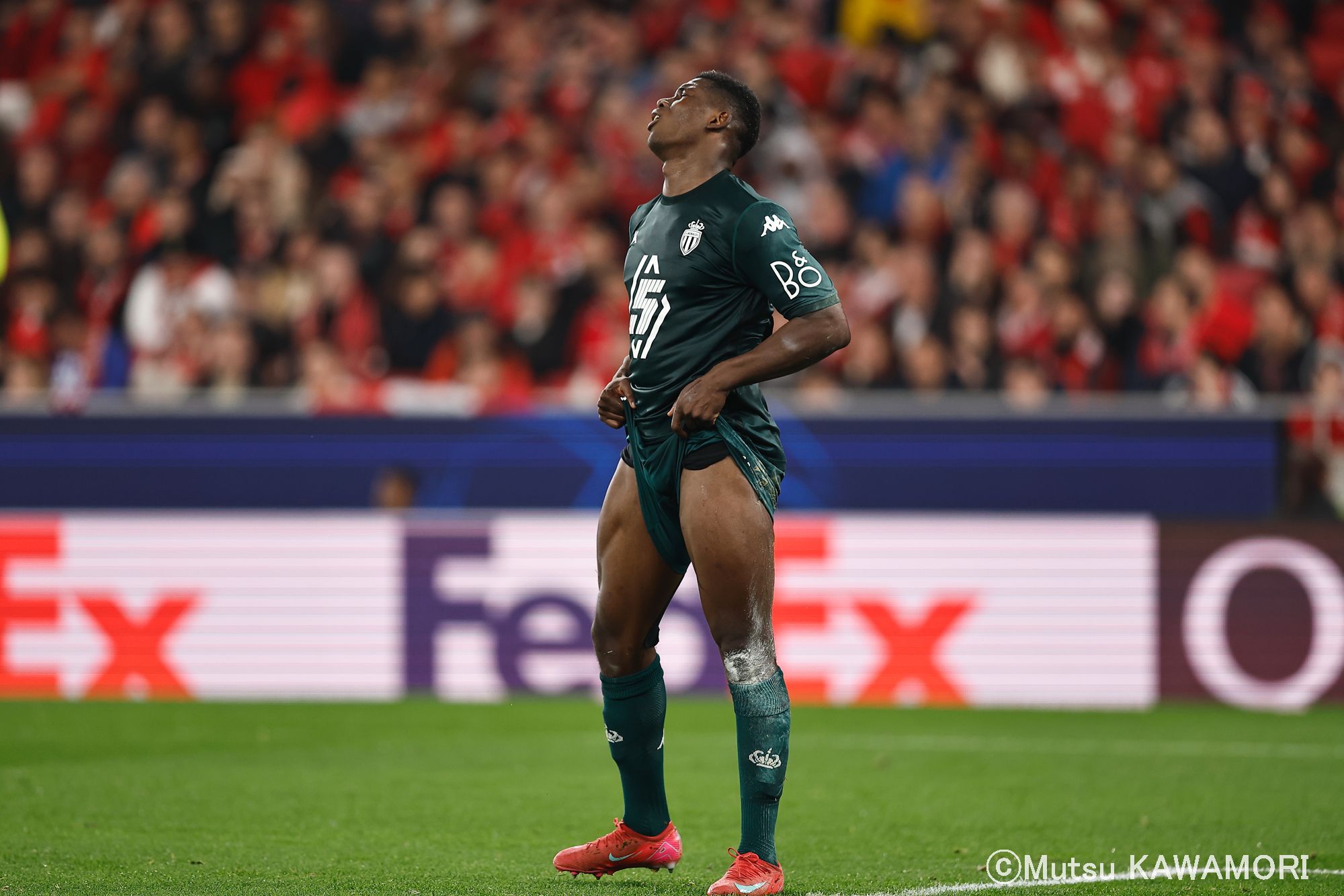 Please do not reproduce without prior permission.