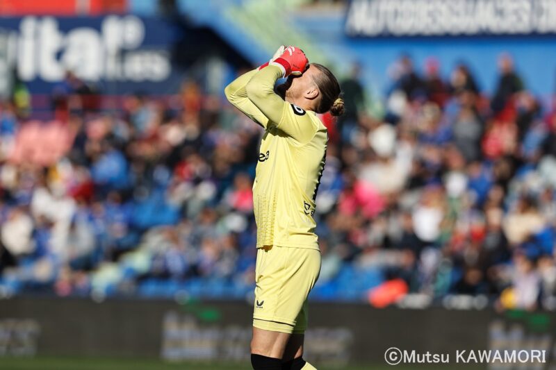 Please do not reproduce without prior permission.