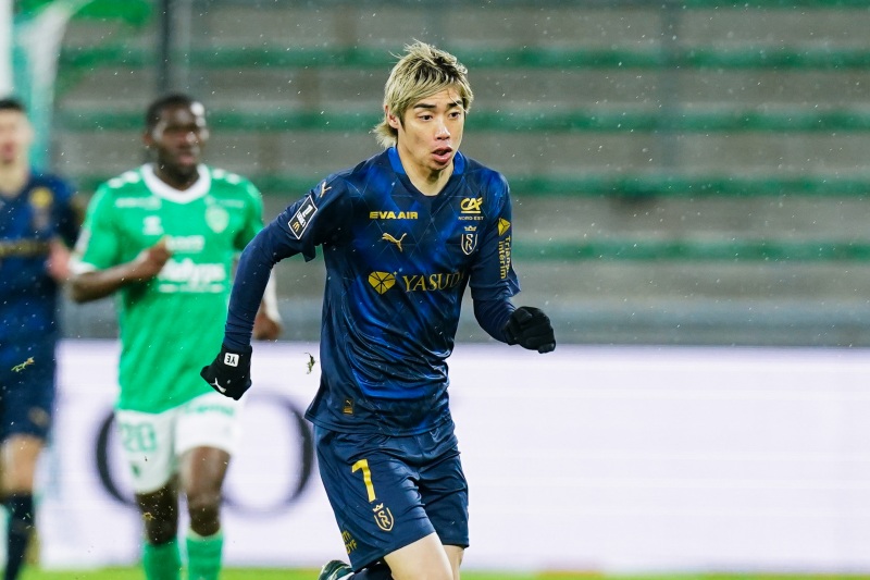 伊東純也