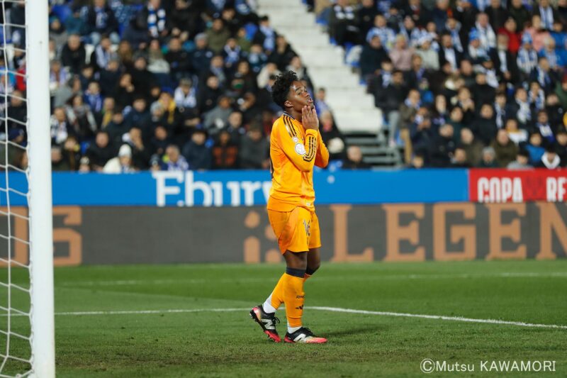 Please do not reproduce without prior permission.