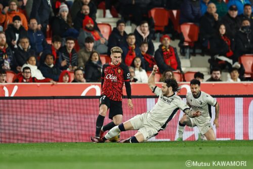 Please do not reproduce without prior permission.