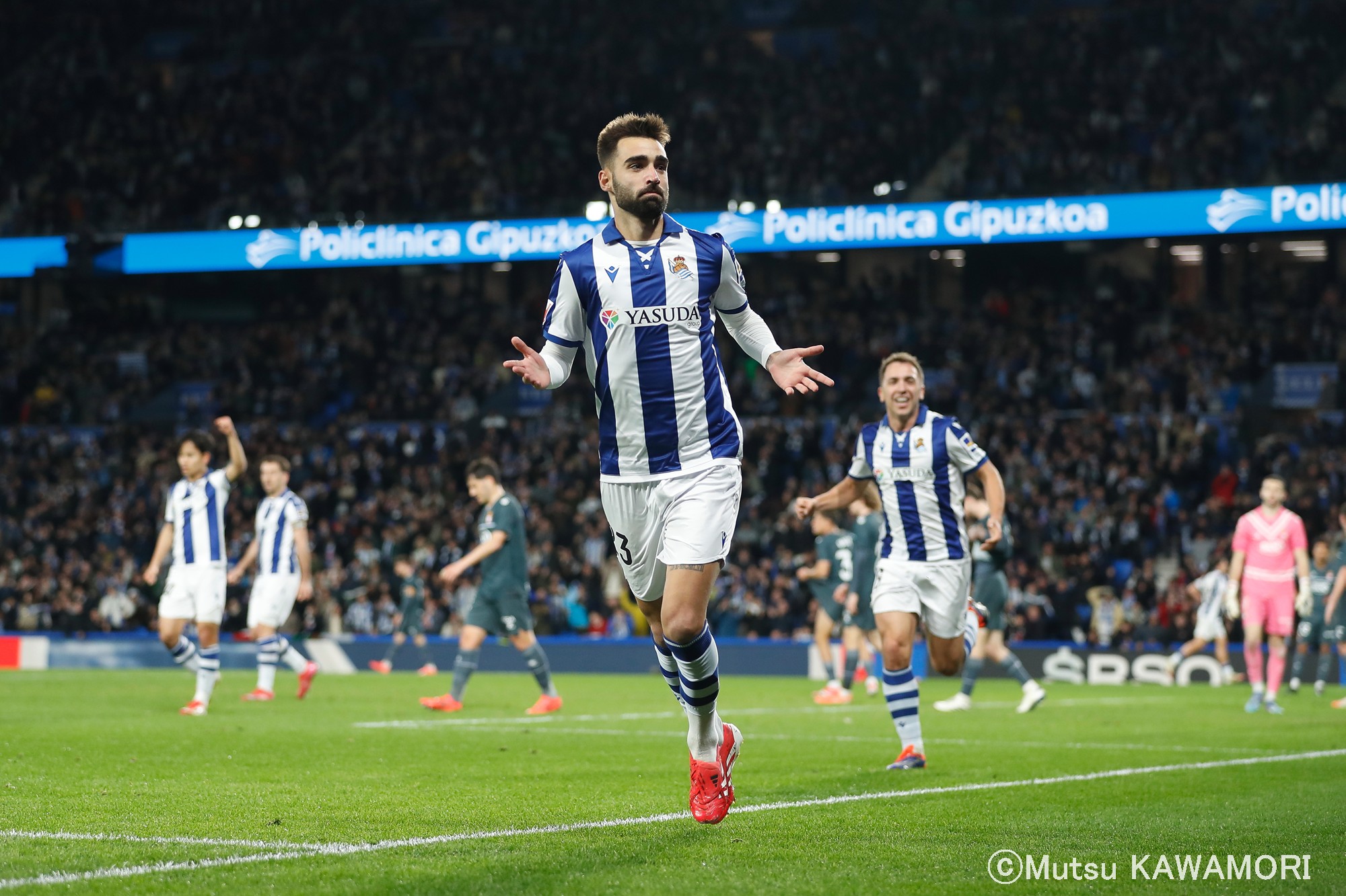 Please do not reproduce without prior permission.