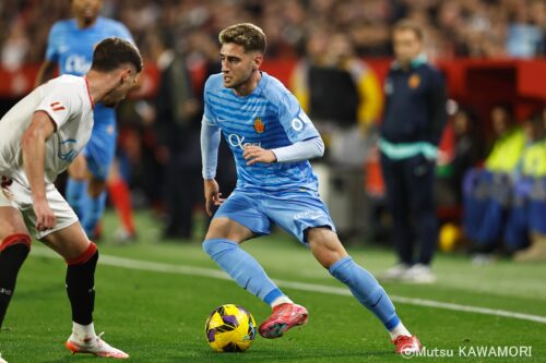 Please do not reproduce without prior permission.