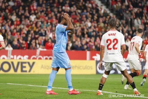 Please do not reproduce without prior permission.