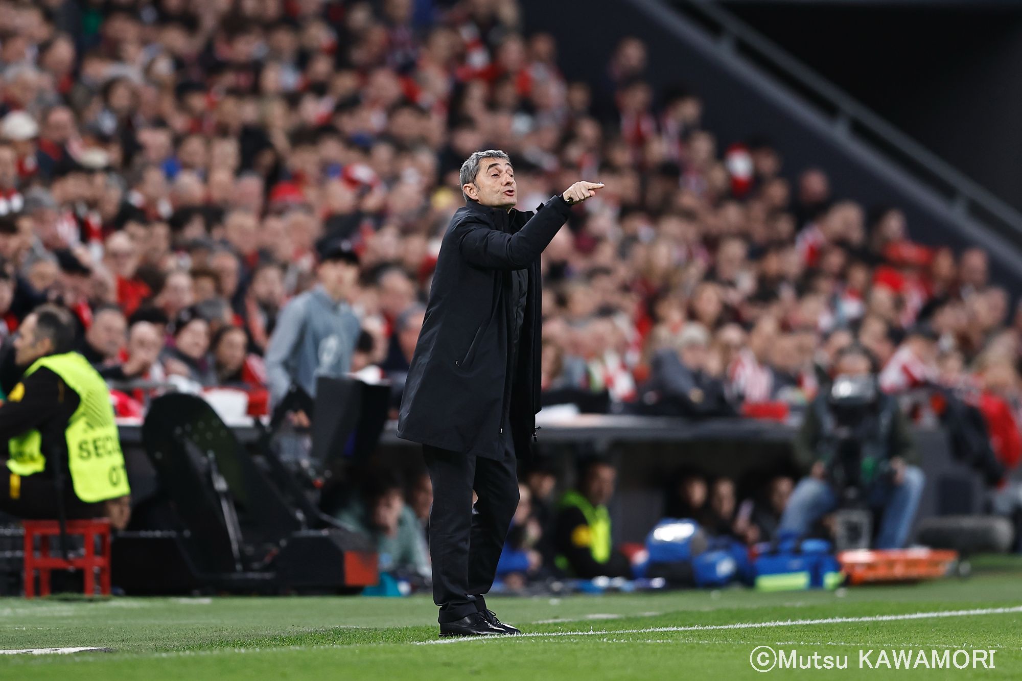 Please do not reproduce without prior permission.