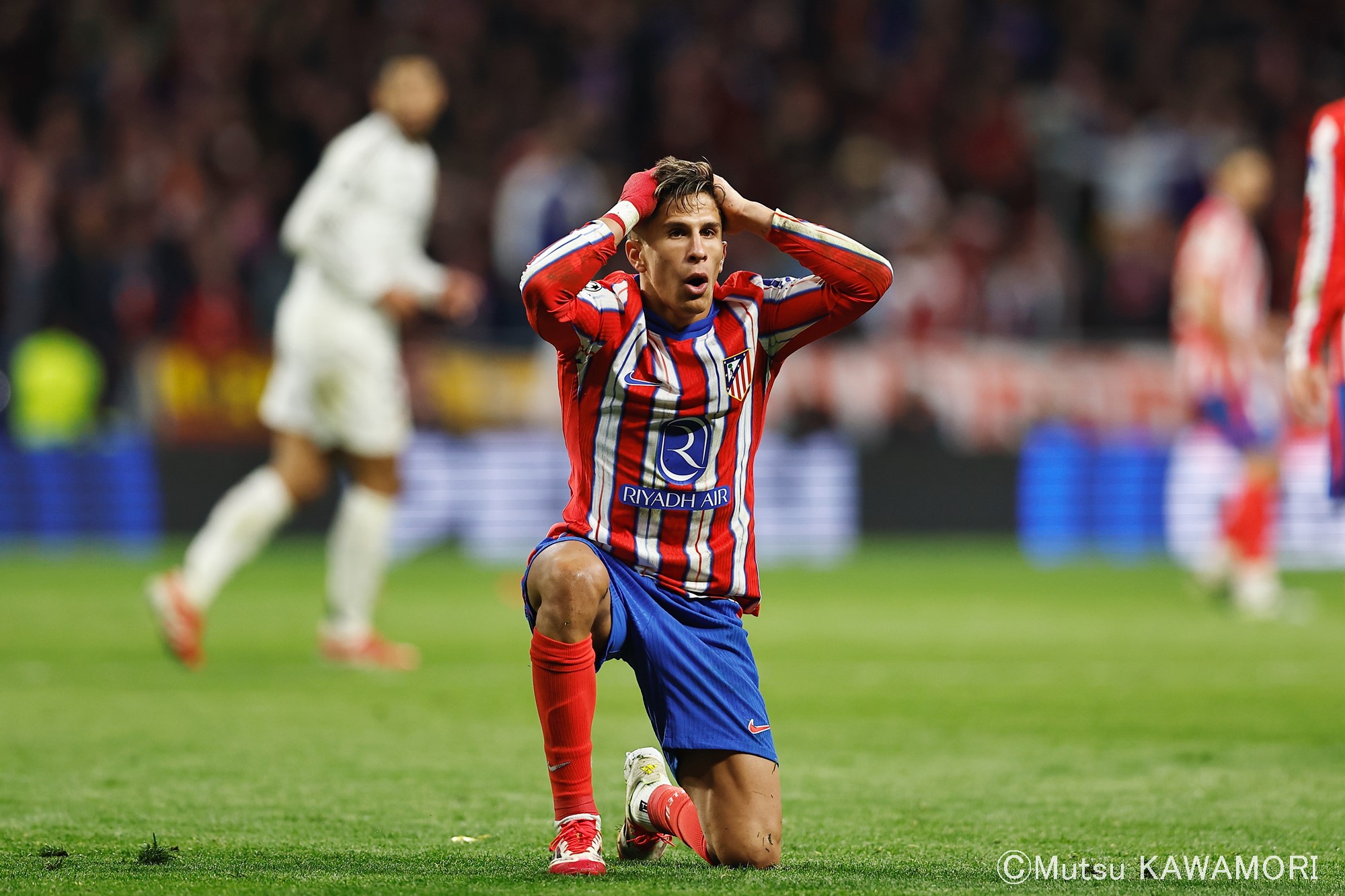 Please do not reproduce without prior permission.