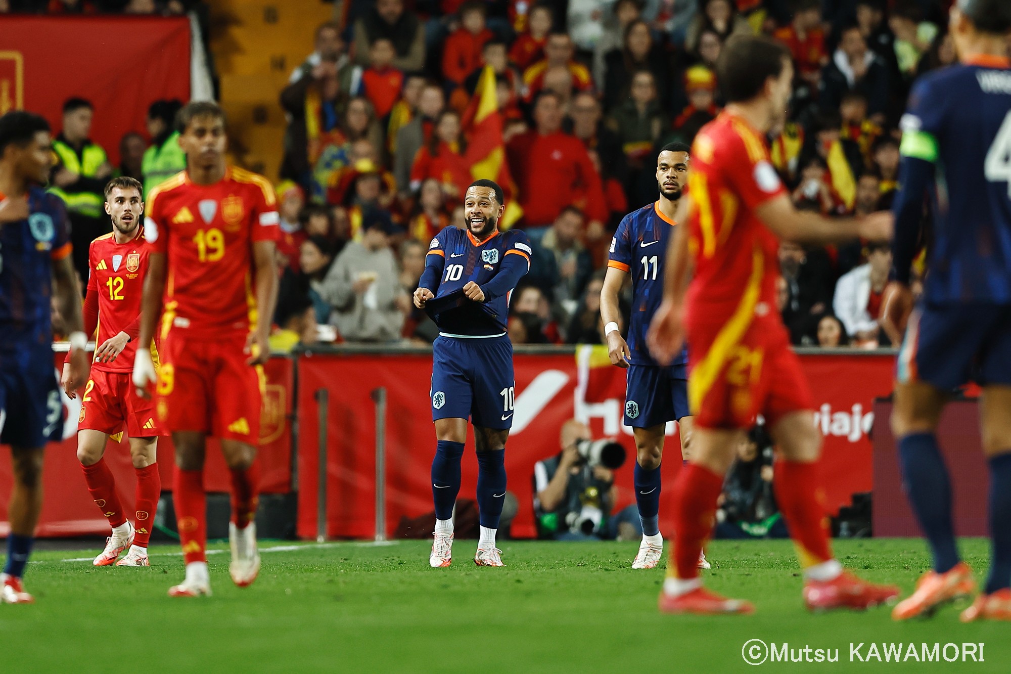 Please do not reproduce without prior permission.