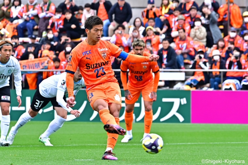 北川航也
