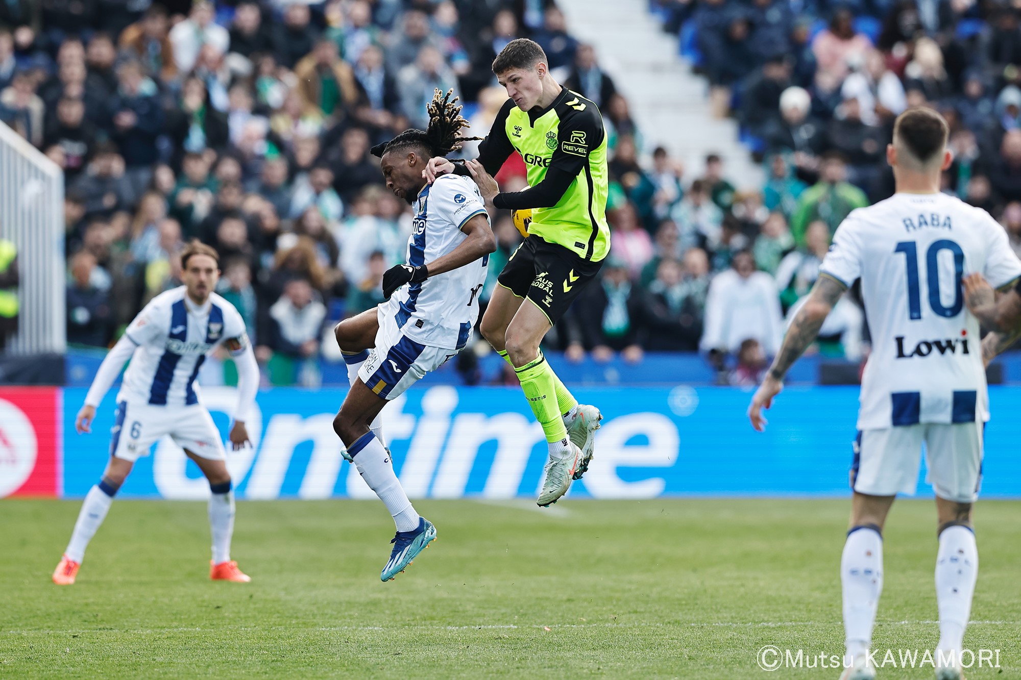 Please do not reproduce without prior permission.