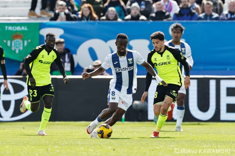 Please do not reproduce without prior permission.