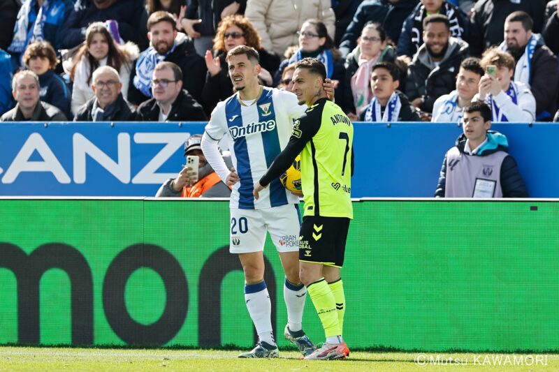 Please do not reproduce without prior permission.