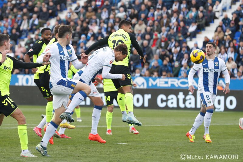 Please do not reproduce without prior permission.