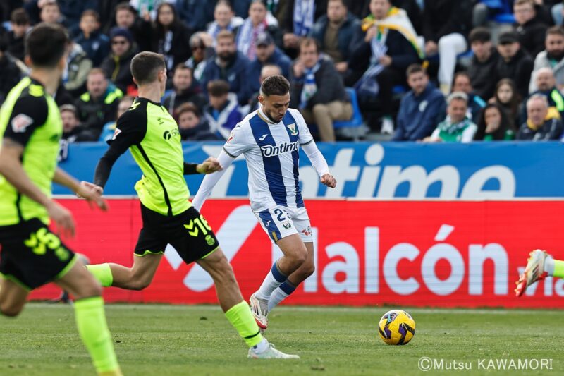 Please do not reproduce without prior permission.