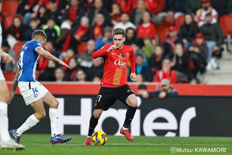 Please do not reproduce without prior permission.