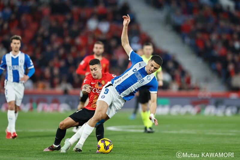 Please do not reproduce without prior permission.