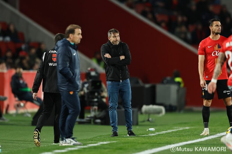 Please do not reproduce without prior permission.