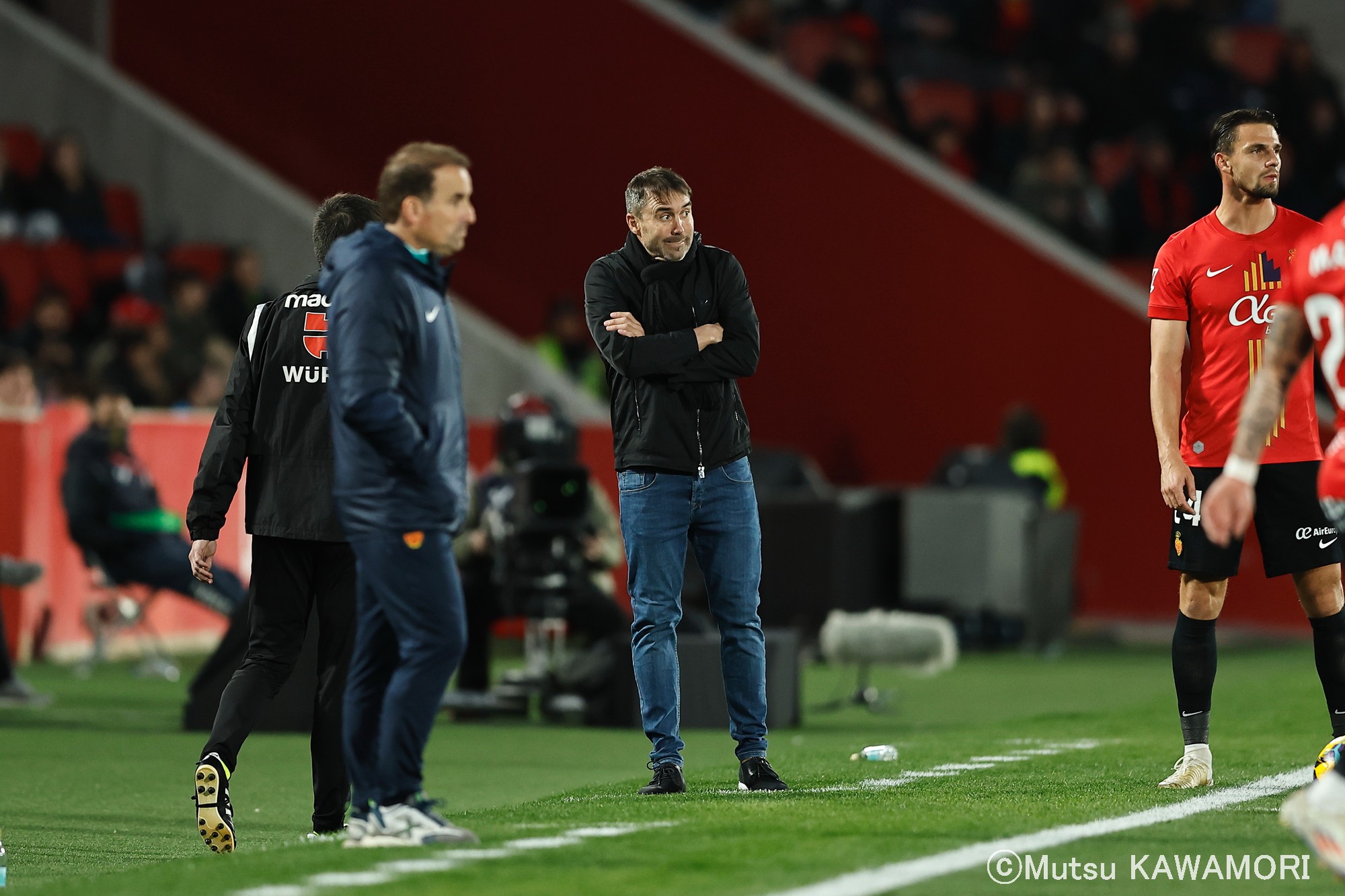 Please do not reproduce without prior permission.