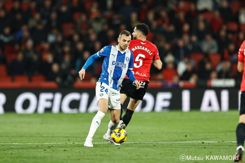 Please do not reproduce without prior permission.