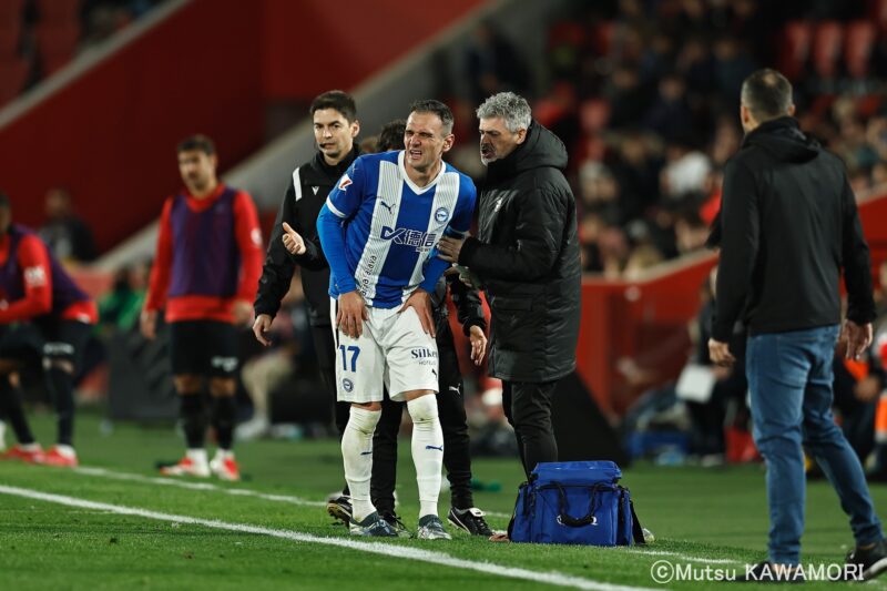 Please do not reproduce without prior permission.