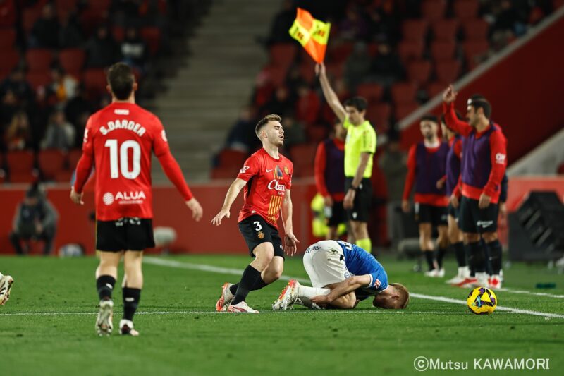 Please do not reproduce without prior permission.