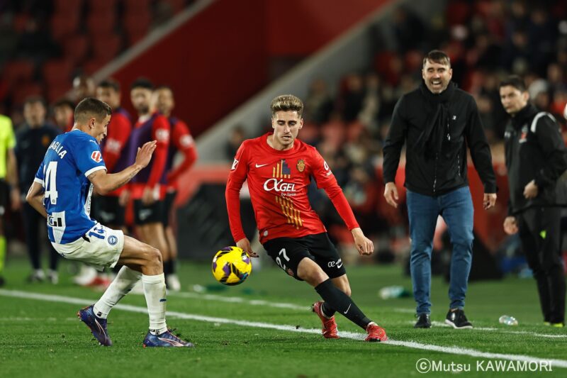 Please do not reproduce without prior permission.