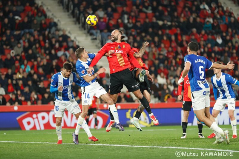 Please do not reproduce without prior permission.