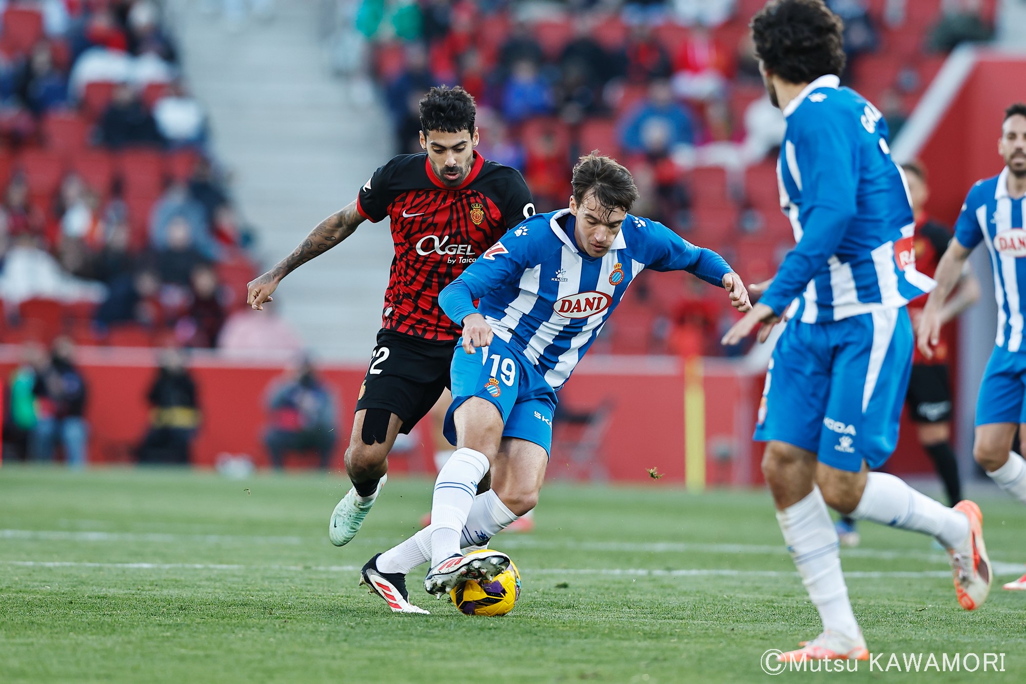 Please do not reproduce without prior permission.