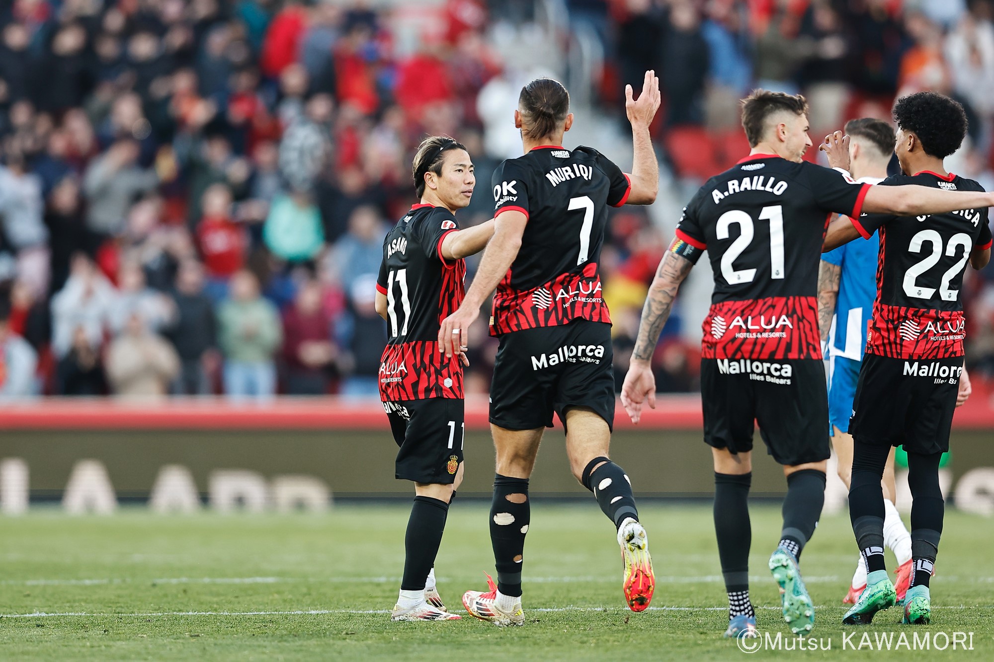 Please do not reproduce without prior permission.