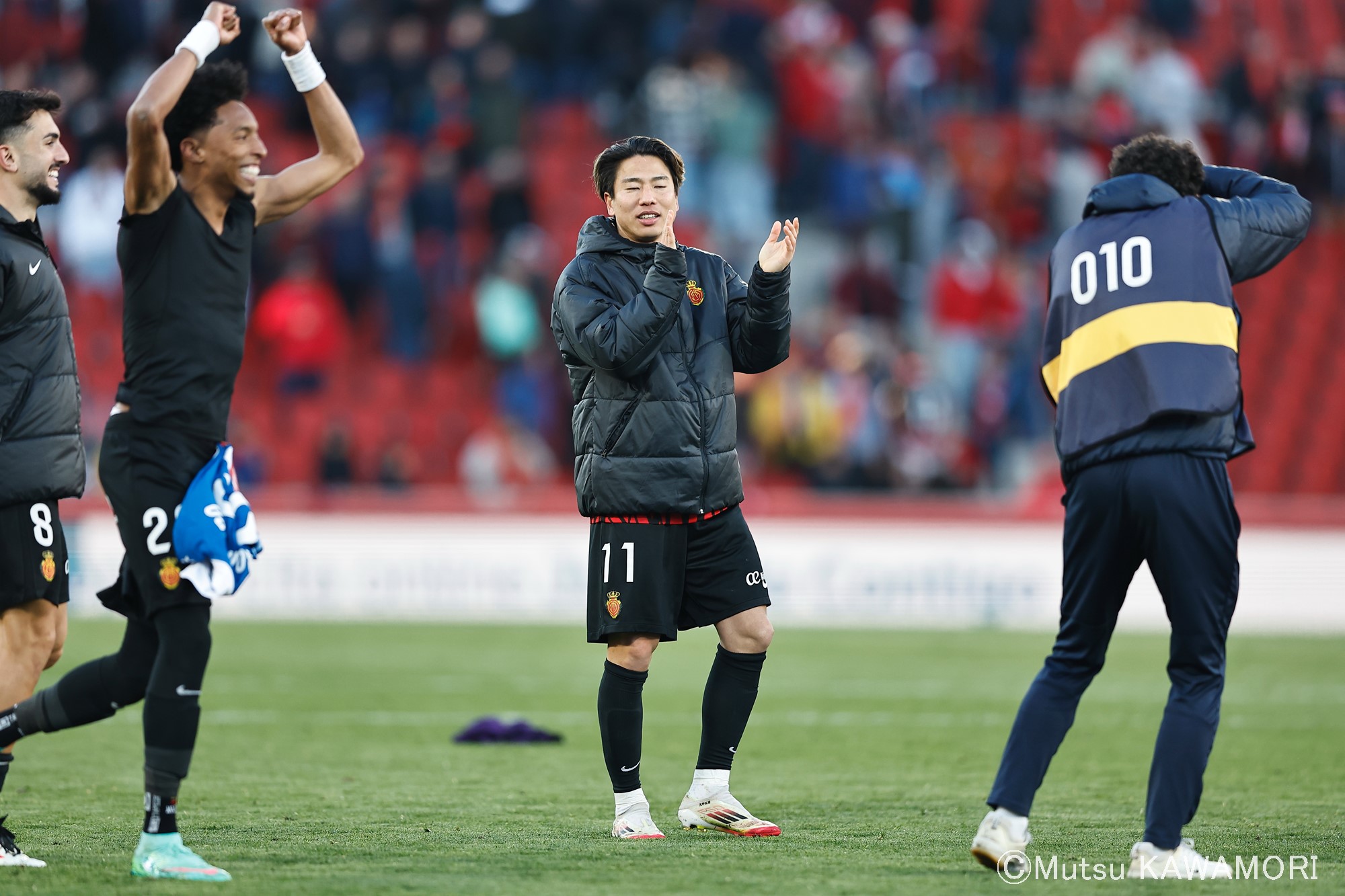 Please do not reproduce without prior permission.