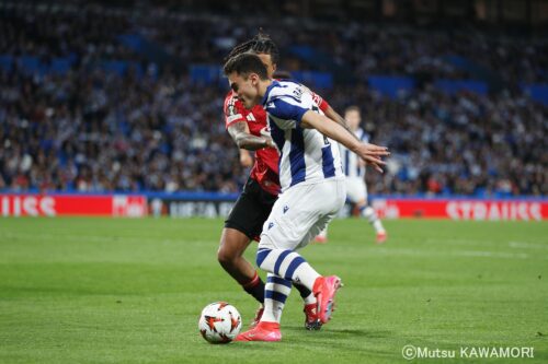 Please do not reproduce without prior permission.