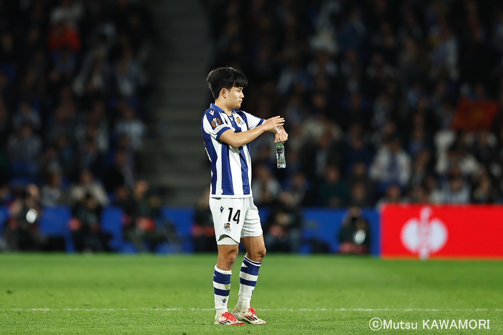 Please do not reproduce without prior permission.