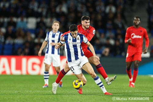 Please do not reproduce without prior permission.