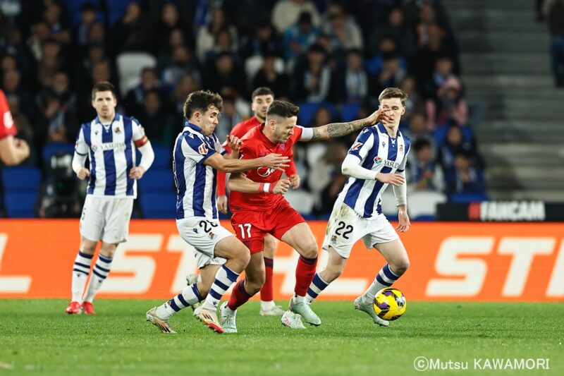 Please do not reproduce without prior permission.