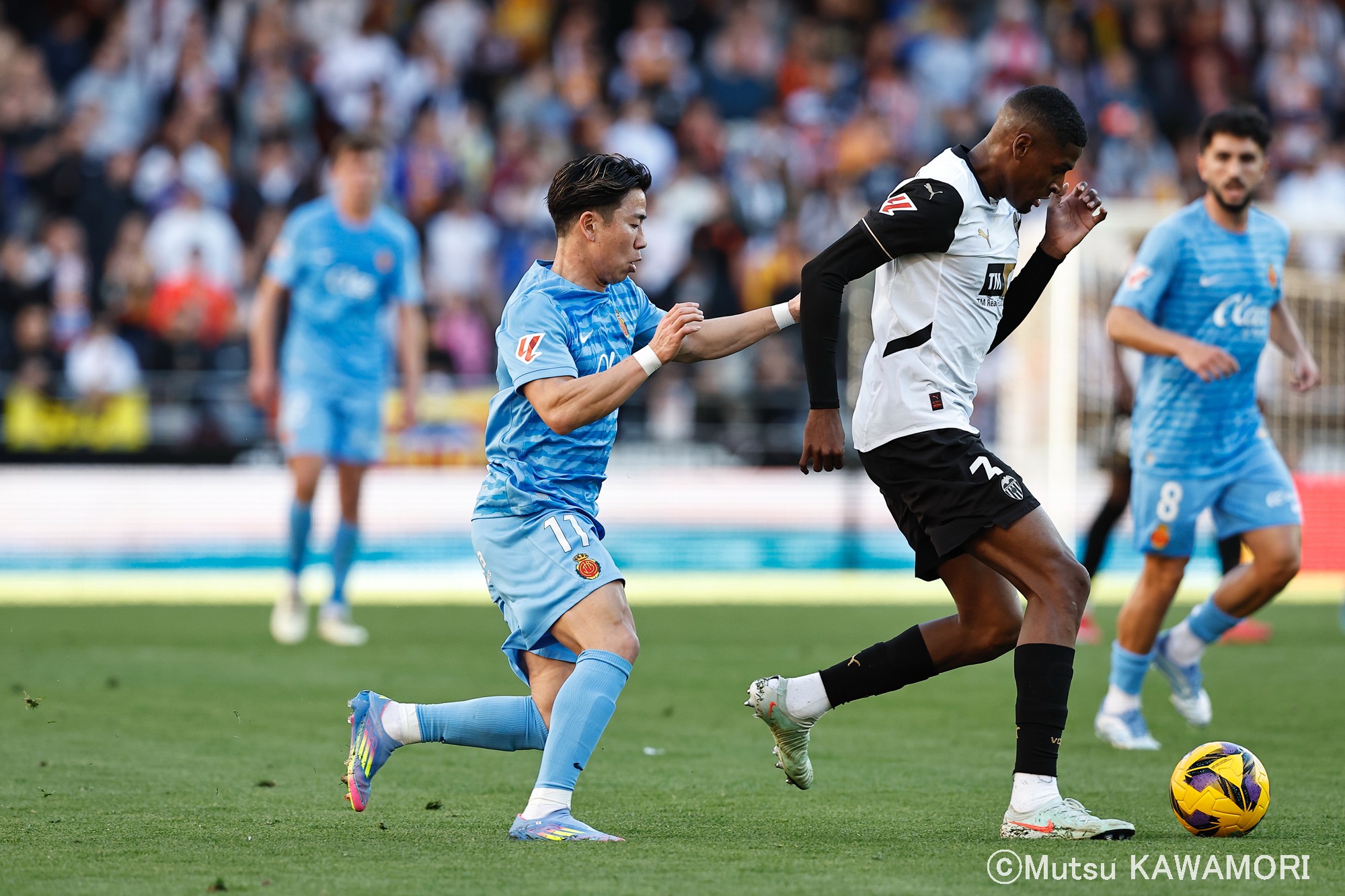 Please do not reproduce without prior permission.