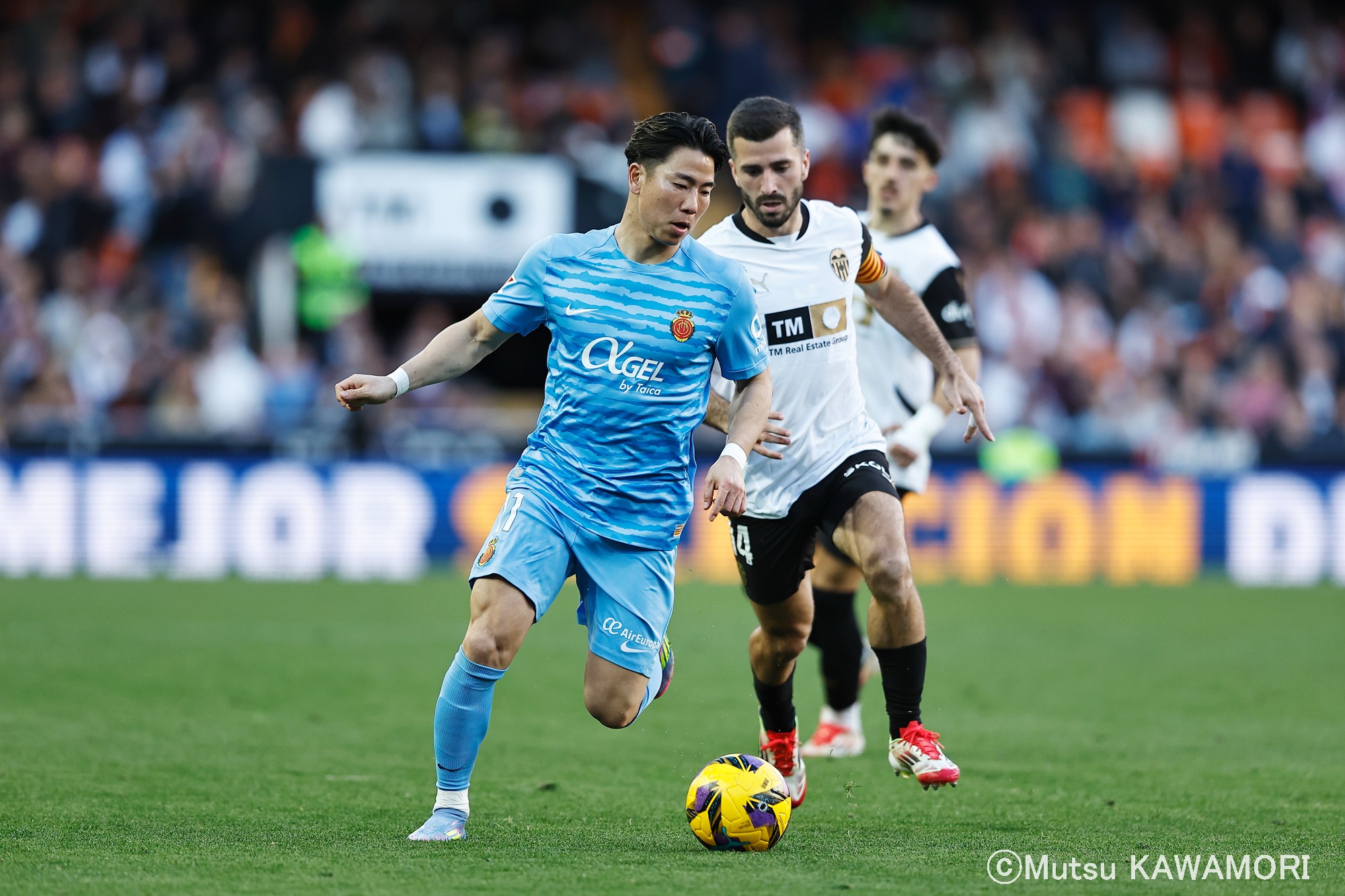 Please do not reproduce without prior permission.