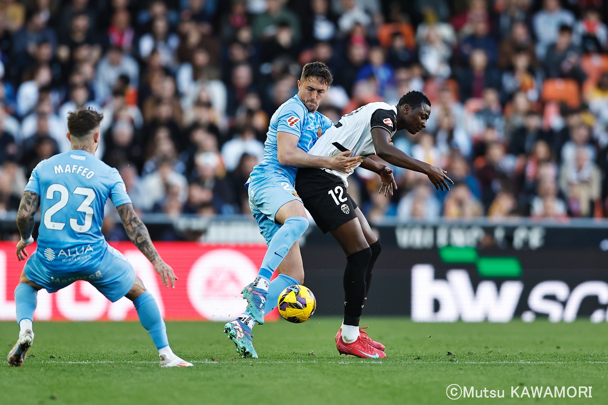 Please do not reproduce without prior permission.