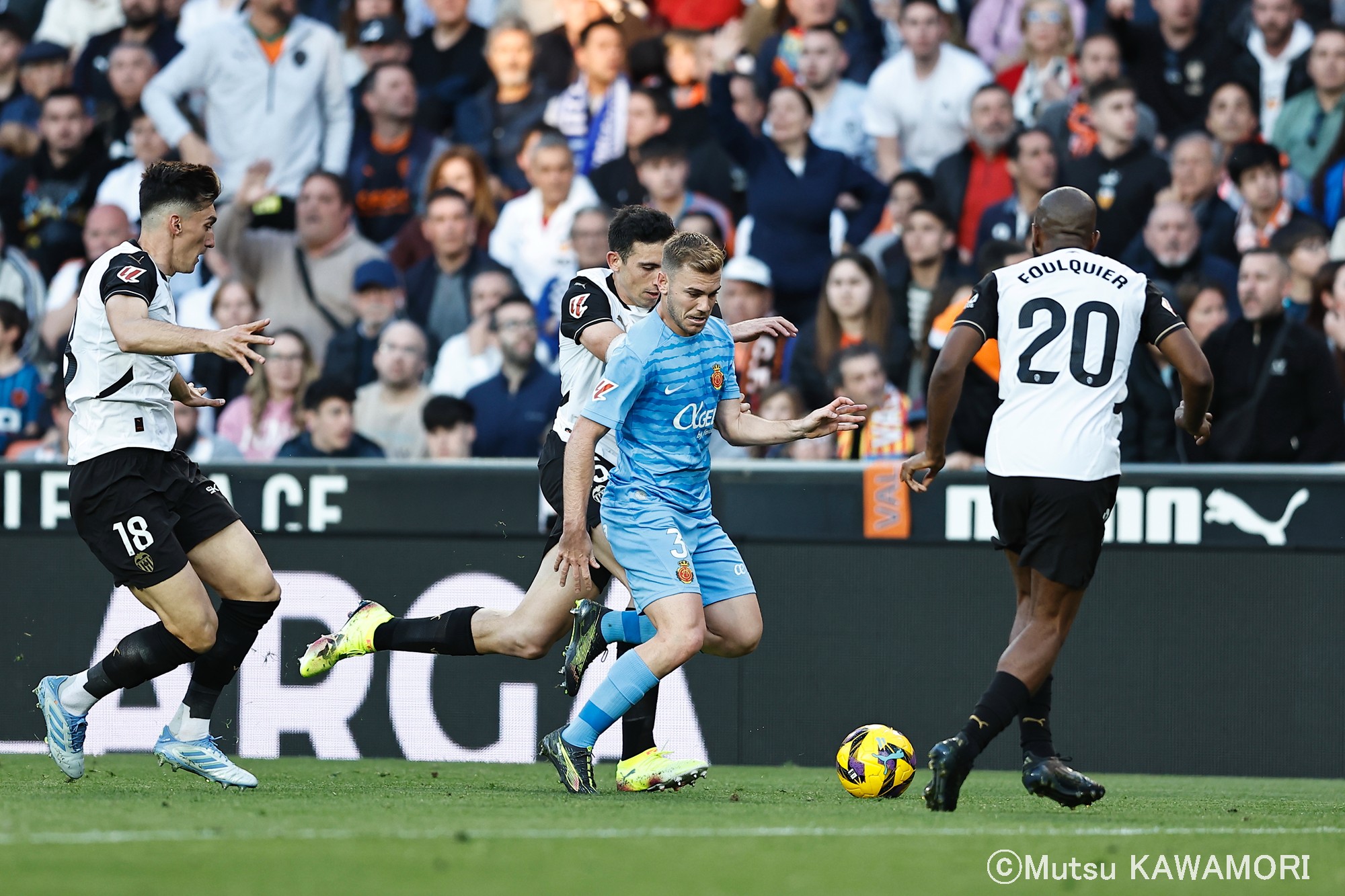 Please do not reproduce without prior permission.