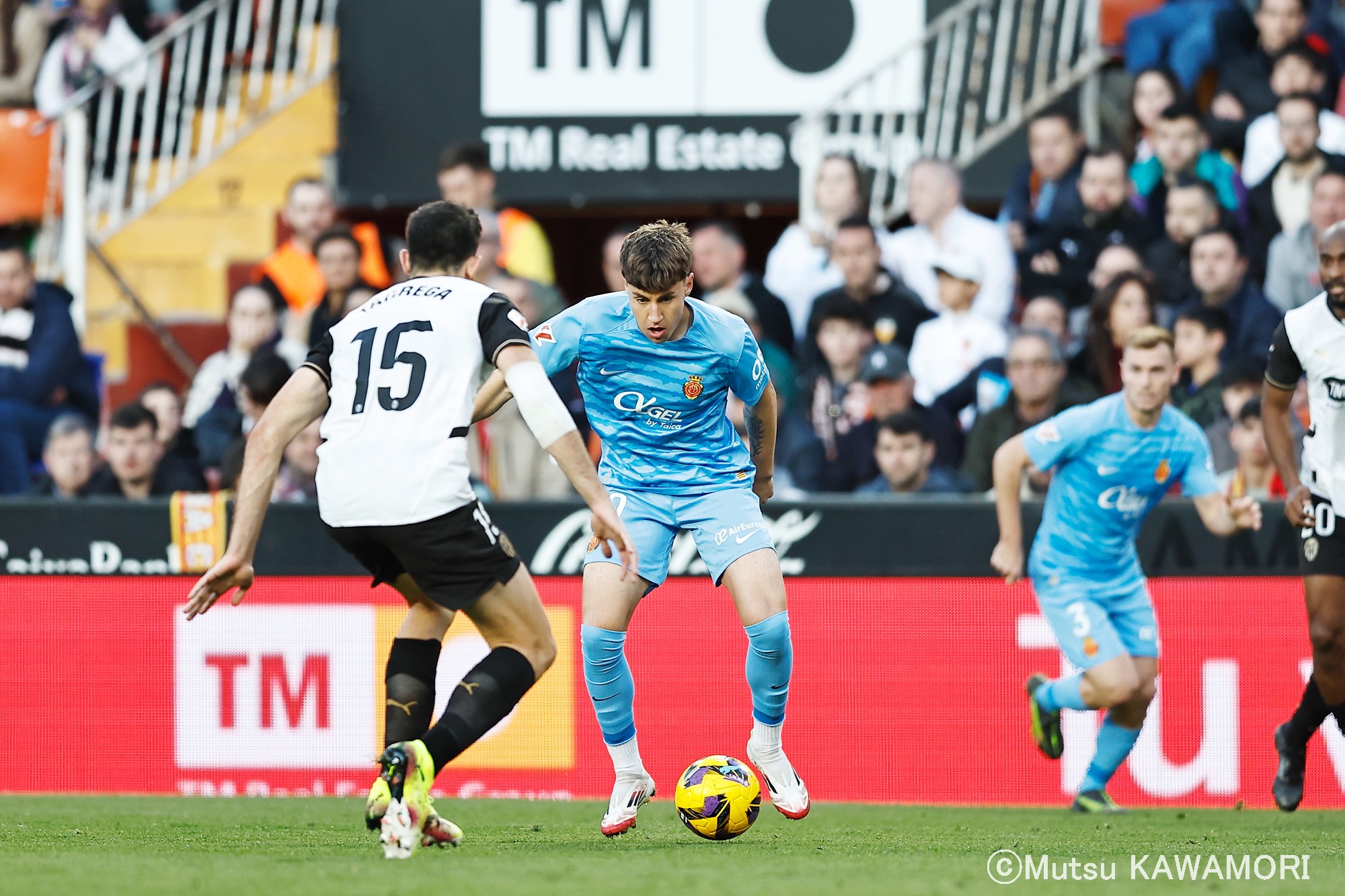 Please do not reproduce without prior permission.