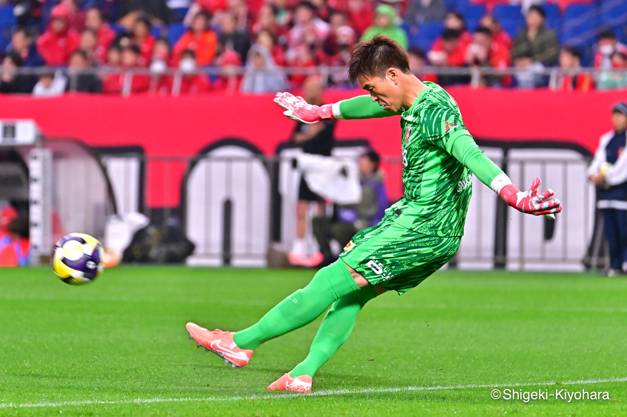 20250425 J1 Urawa vs Hiroshima Kiyohara17(s)
