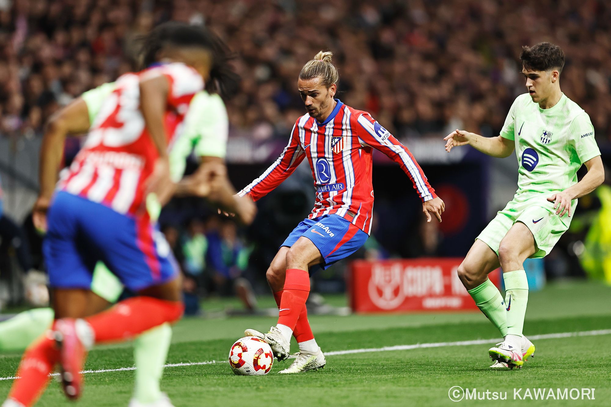 Please do not reproduce without prior permission.