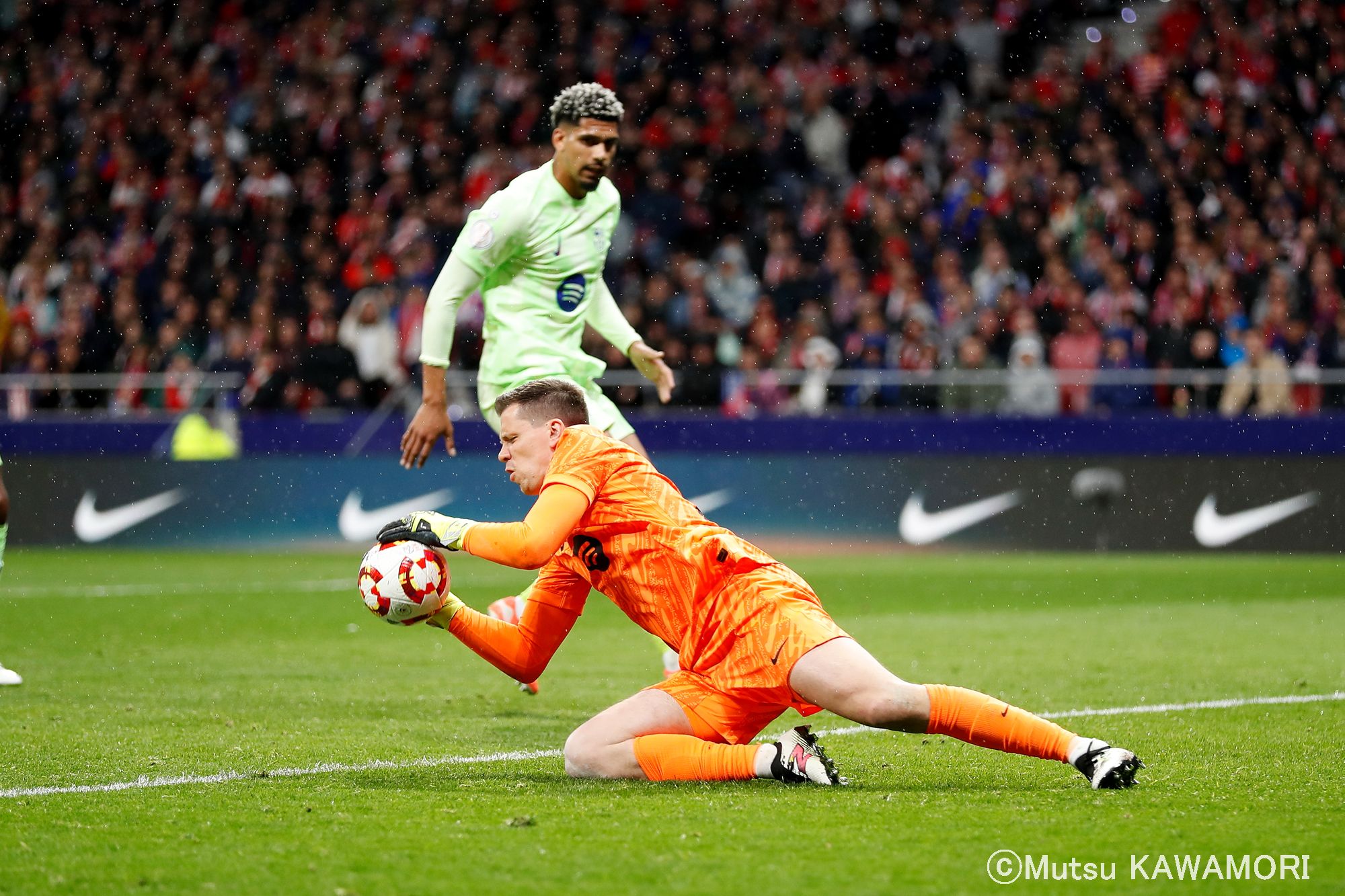 Please do not reproduce without prior permission.