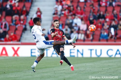 Please do not reproduce without prior permission.