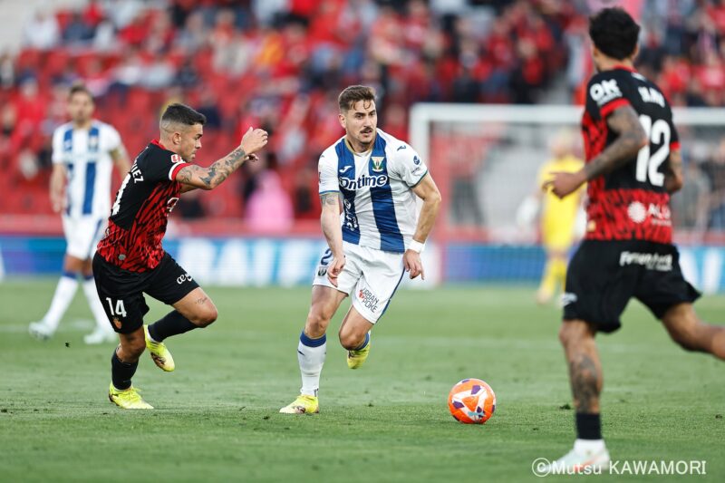 Please do not reproduce without prior permission.