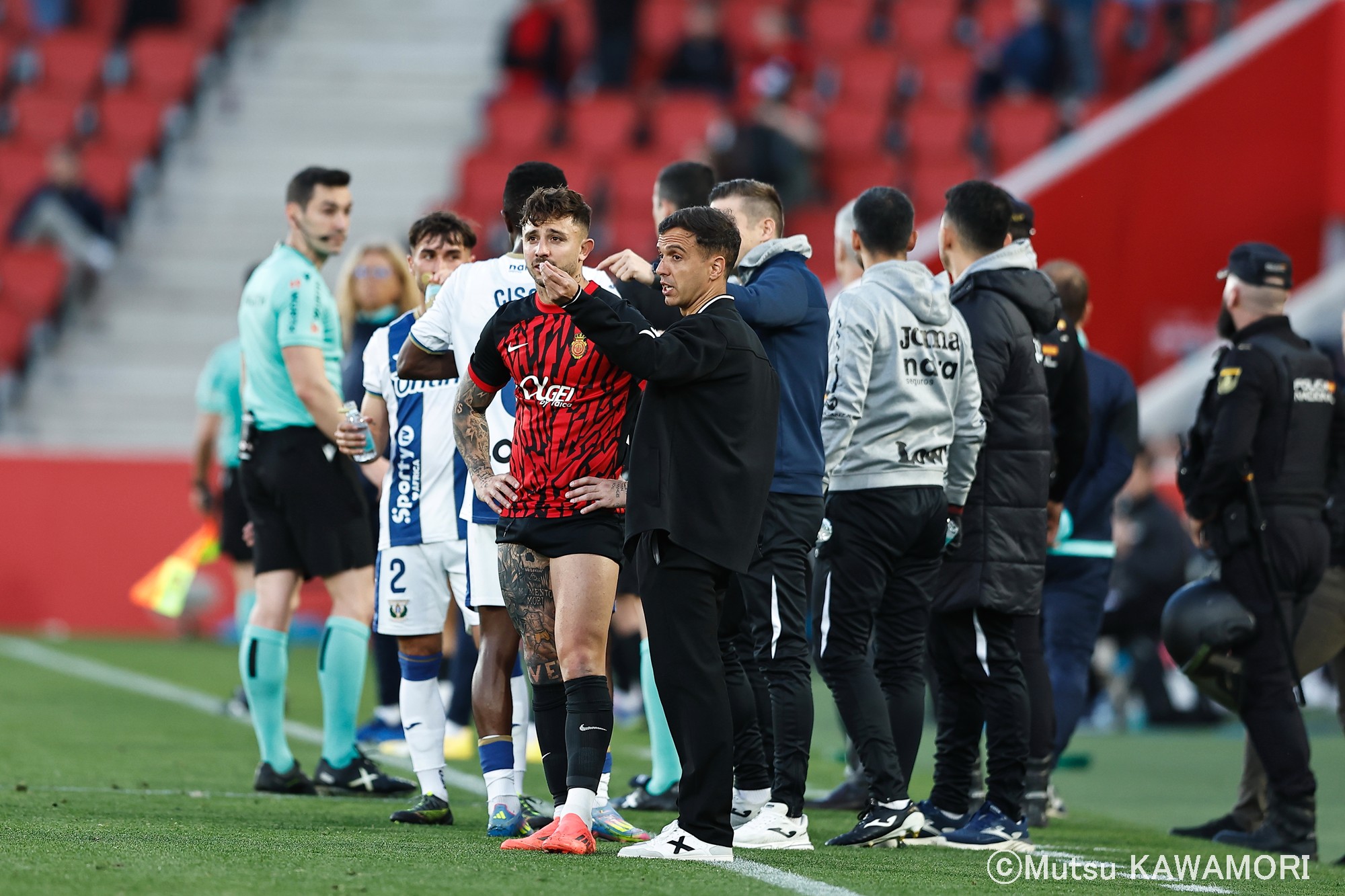 Please do not reproduce without prior permission.