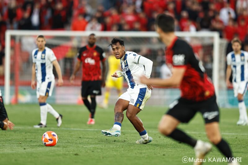 Please do not reproduce without prior permission.