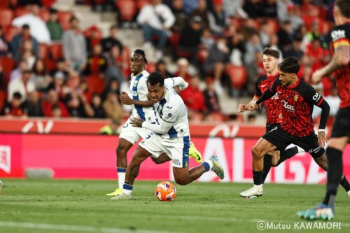 Please do not reproduce without prior permission.