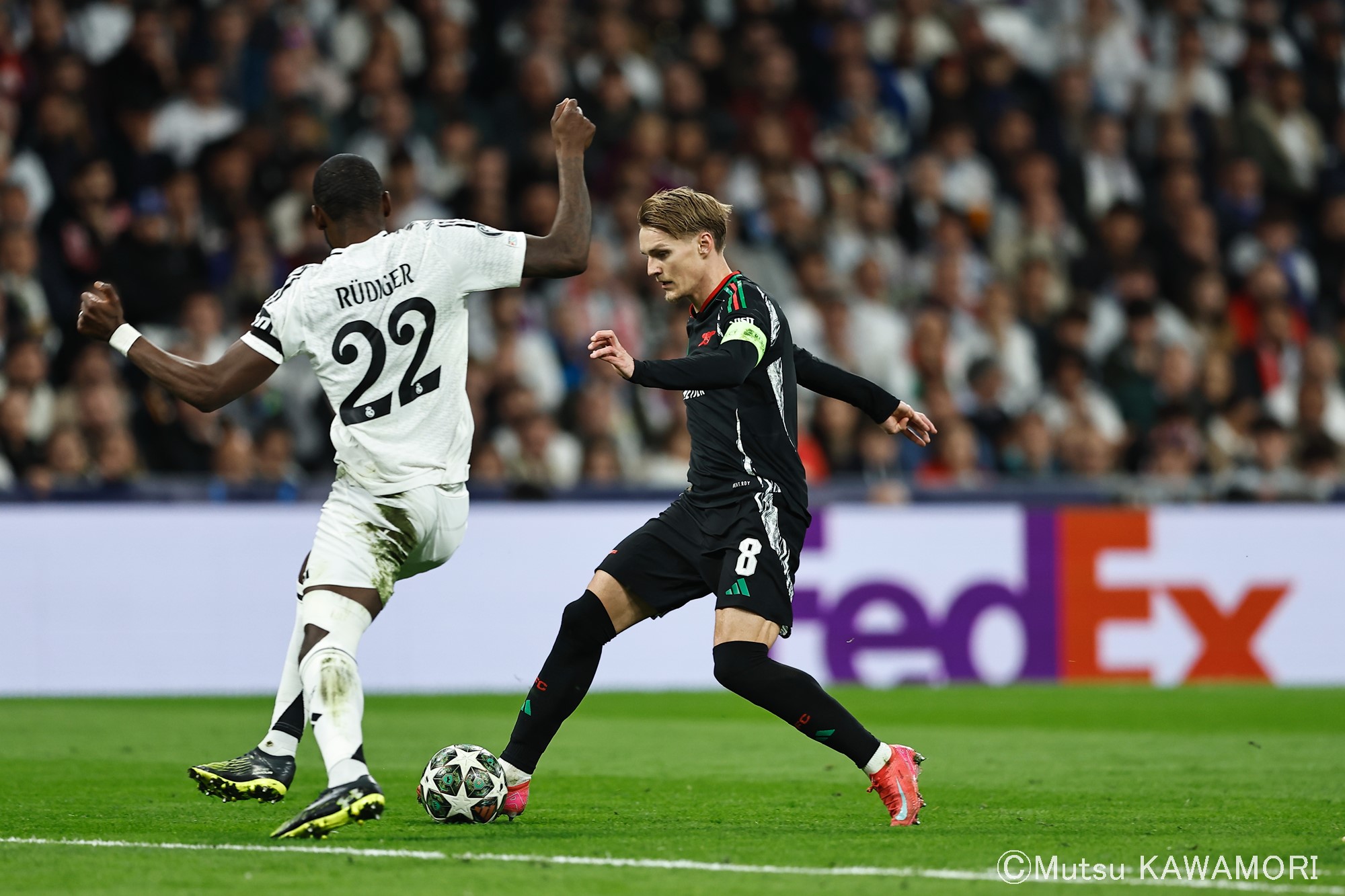 Please do not reproduce without prior permission.