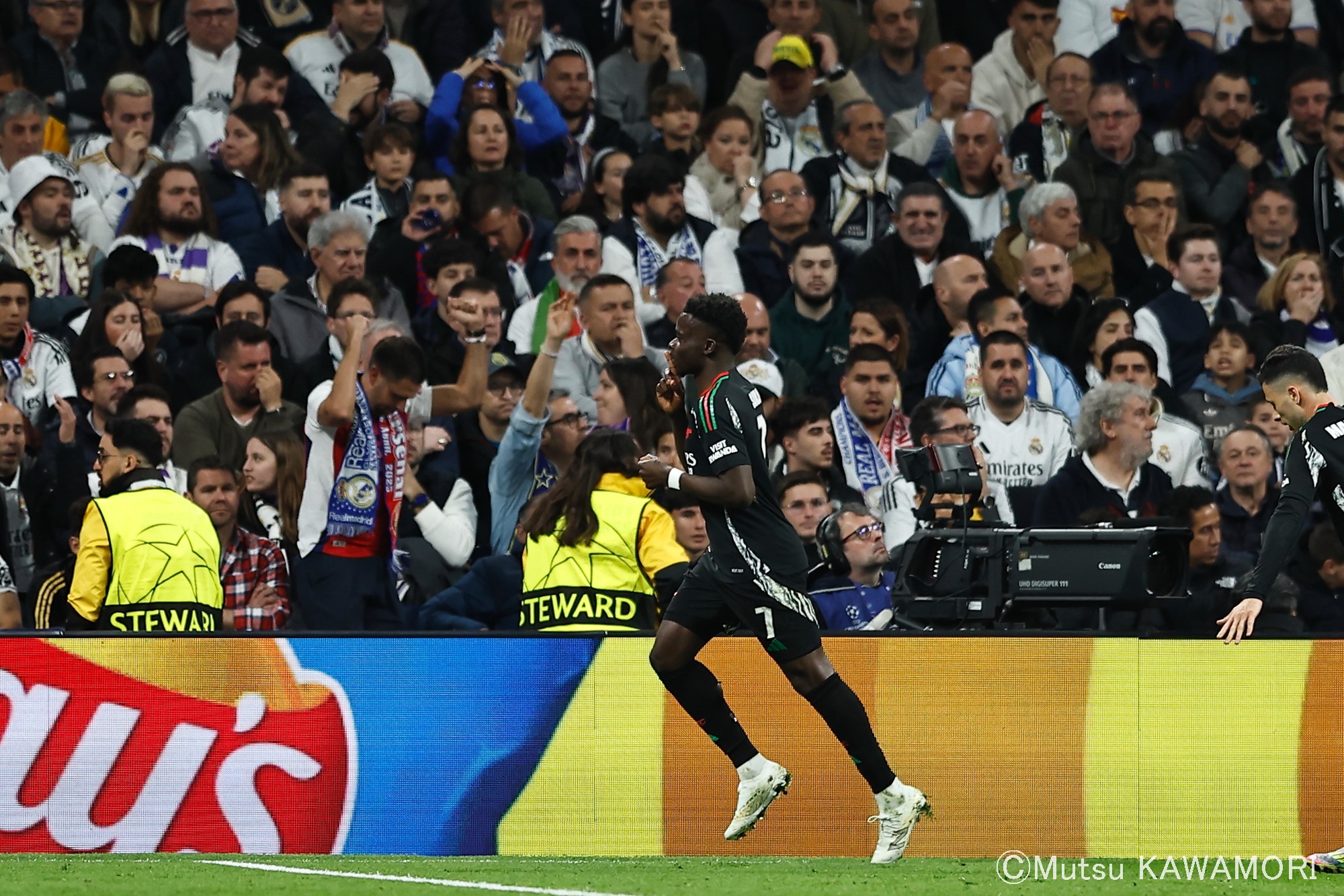 Please do not reproduce without prior permission.