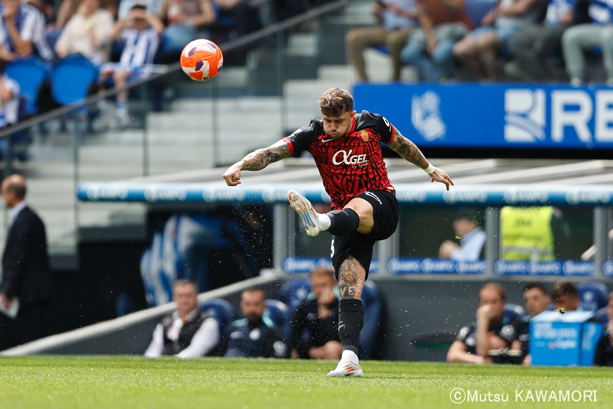 Please do not reproduce without prior permission.